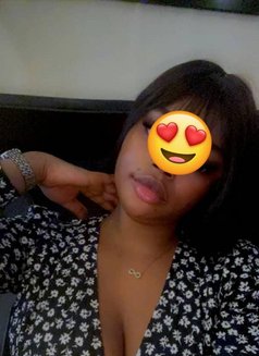 Mallory - escort in Lomé Photo 4 of 4