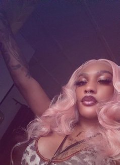 Mallory - Transsexual escort in Lagos, Nigeria Photo 3 of 4