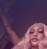 Mallory - Transsexual escort in Lagos, Nigeria