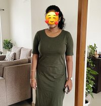 Mallu Aunty Available - puta in Kozhikode
