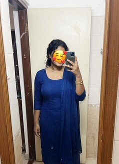 Mallu Aunty Available - escort in Kozhikode Photo 4 of 5