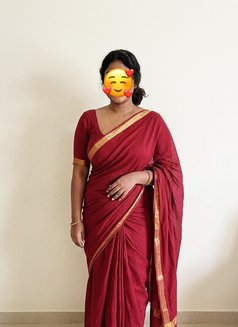 Mallu Aunty Available - escort in Kozhikode Photo 5 of 5