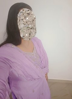 Rishana Mallu Aunty Kochi, Kerala - puta in Kochi Photo 2 of 4