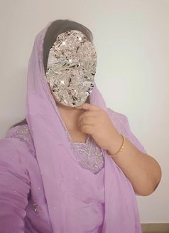 Mallu Aunty in Kochi Private - escort in Kochi Photo 3 of 6