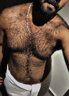 Mallu Bull Contact on Whatsapp - Male escort in Bangalore Photo 1 of 6