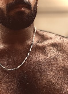 Mallu Bull Contact on Whatsapp - Male escort in Bangalore Photo 2 of 6