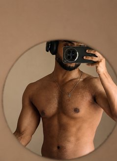 Mallu Guy here - Male escort in Bangalore Photo 3 of 6