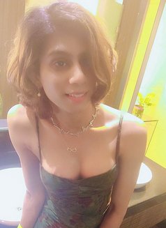 Mallu hot Sexy shemale big dick here - Acompañantes transexual in Bangalore Photo 14 of 16