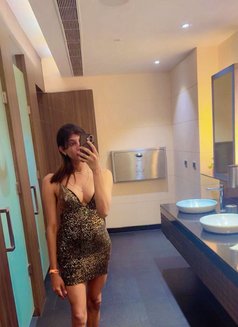 Mallu hot Sexy shemale big dick here - Transsexual escort in Bangalore Photo 8 of 14