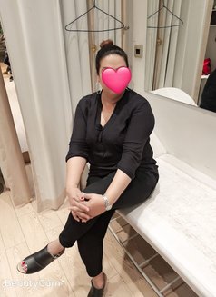 MALlU MILF SANDRA Mistress - escort in Dubai Photo 6 of 8