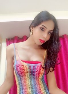 Mallu SHEMALE sexy queen roshni - Transsexual escort in Bangalore Photo 3 of 6