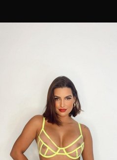 Malu - escort in Madrid Photo 4 of 9
