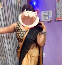 Anushka from Bangalore - puta in Bangalore Photo 4 of 5