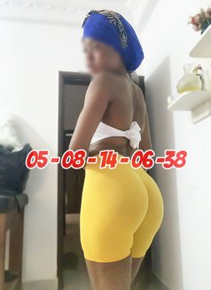 Malvine - escort in Abidjan Photo 3 of 5