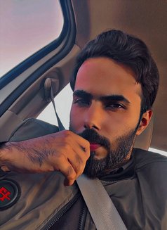 Malyk Abyy - Male escort in Riyadh Photo 8 of 13