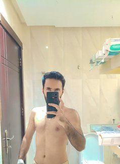 Malyk Abyy - Male escort in Riyadh Photo 17 of 19