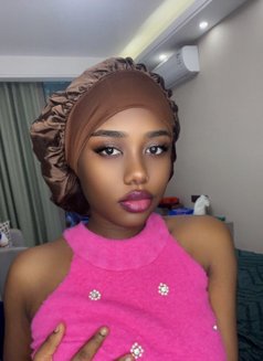 NAUGHTY AFRICAN CUTIE Malyka - puta in Kathmandu Photo 2 of 4