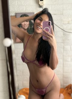 Mama Yer - Transsexual escort in Cebu City Photo 2 of 3