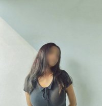 Mamta call girl cam Or meet - escort in Noida