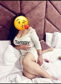 Tammy - escort in New Delhi Photo 1 of 4