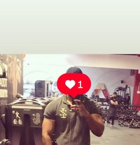 CA topper - Acompañantes masculino in Guwahati