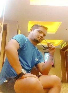 Man Bali - masseur in Bali Photo 2 of 5