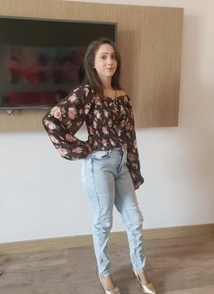 Manahil Pakistani Girl - escort in Muscat Photo 1 of 7