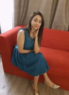 Manahil Pakistani Girl - escort in Muscat Photo 6 of 7