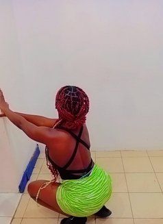 Manaj - masseuse in Nairobi Photo 1 of 3