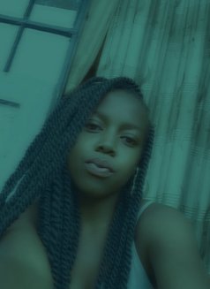 Manaj - masseuse in Nairobi Photo 3 of 3