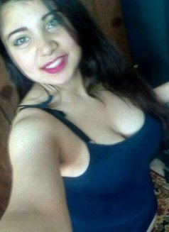 Manal - escort in Cairo Photo 2 of 6