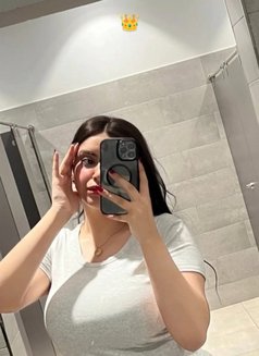 Manar Ehap - puta in Cairo Photo 2 of 3