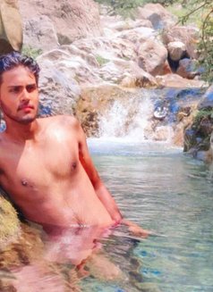 Manas - Acompañantes masculino in New Delhi Photo 4 of 9