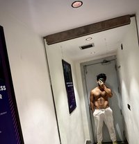 John_desihunk - Acompañantes masculino in New Delhi