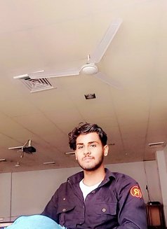 Manas Singh - Male escort in Mumbai Photo 8 of 11