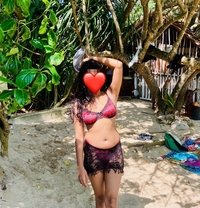 Manasha Frenando - escort in Colombo