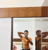 Manav - Male escort in New Delhi