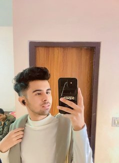 Manav - Male escort in New Delhi Photo 1 of 1
