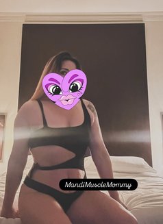 BRITISH Mandi Muscle Mommy - escort in Dubai Photo 8 of 10