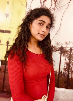Maneesha - puta in Hyderabad Photo 1 of 3