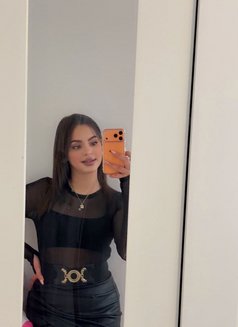 Manel - escort in Paris Photo 3 of 13