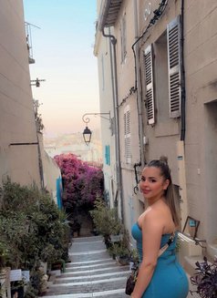 Manel - escort in Paris Photo 5 of 13