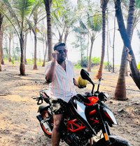 Mangesh Mandlik - masseur in Thane