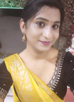 Mango - Transsexual escort in Hyderabad Photo 2 of 2