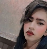Mani Arora - Transsexual escort in New Delhi