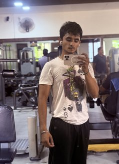 Mani - Male escort in Bangalore Photo 3 of 6