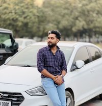 Dirty Deeds - Acompañantes masculino in Chandigarh