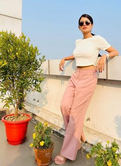 Manika - escort in Hong Kong Photo 1 of 4