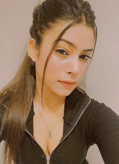 Manika - escort in Hong Kong Photo 2 of 4