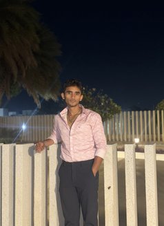 Manikanda - Male escort in Chennai Photo 5 of 9